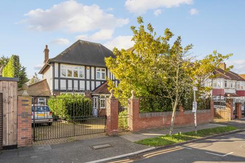 4 bedroom house to rent, Grasmere Avenue, London SW19