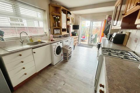 77 Cooper Road, Grimsby, DN32 8DG
