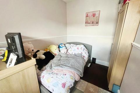 77 Cooper Road, Grimsby, DN32 8DG