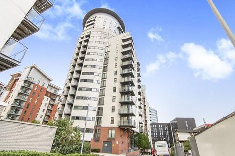 2 bedroom apartment to rent, Fernie Street, Greater Manchester M4