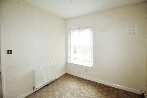 2 bedroom end of terrace house for sale, Bruntcliffe Road, Leeds LS27