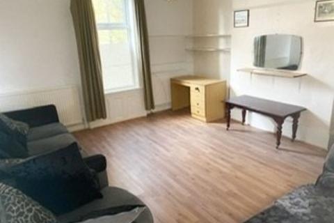 4 bedroom end of terrace house to rent, Glossop Road, South Yorkshire S10