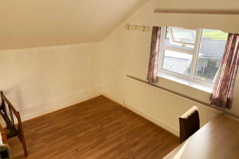 4 bedroom end of terrace house to rent, Glossop Road, South Yorkshire S10