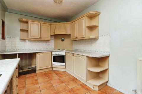 3 bedroom terraced house for sale, Carleton Avenue, Glenrothes KY7