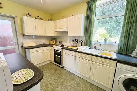 3 bedroom bungalow for sale, Elphinstone Road, East Sussex TN34