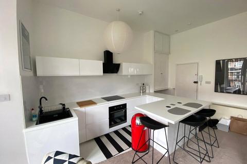 Bedford Square, East Sussex BN1