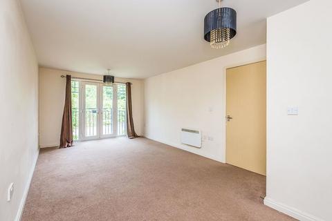 2 bedroom flat to rent, Hedgerow Close, Worcestershire B98