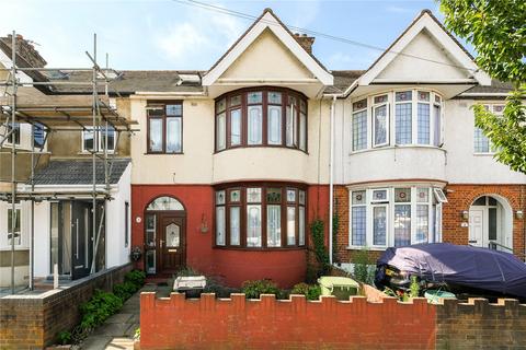 3 bedroom terraced house for sale, Dawlish Drive, Seven Kings, Ilford IG3