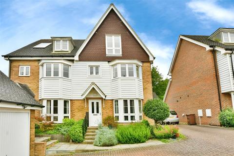 4 bedroom semi-detached house for sale, Lillymonte Drive, Kent ME1