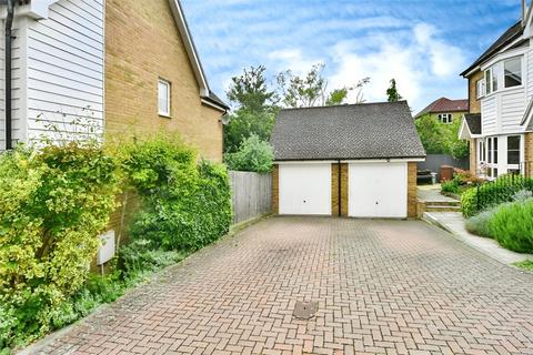 4 bedroom semi-detached house for sale, Lillymonte Drive, Kent ME1