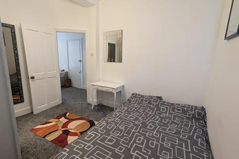 1 bedroom flat to rent, Garthorne Road, London, SE23