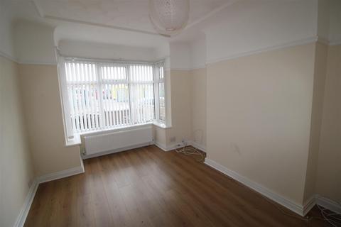 3 bedroom semi-detached house to rent, The Precincts, Crosby, Liverpool