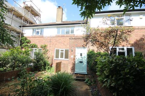 3 bedroom terraced house to rent, CLIFTON ROAD, BRIGHTON