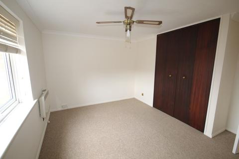 2 bedroom flat to rent, ROEDEAN ROAD, BRIGHTON