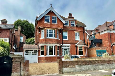 3 bedroom apartment for sale, Milnthorpe Road, Meads, Eastbourne, BN20