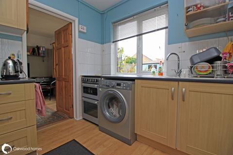 2 bedroom semi-detached house for sale, Chilham Avenue, Westgate