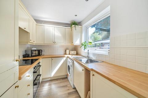 13 Edinburgh Gardens, Windsor, SL4 2AN