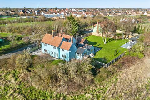 5 bedroom detached house for sale, 95 Brook End Road South, Chelmsford CM2