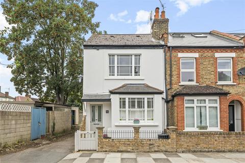 16 Seaton Road, Whitton, Twickenham, TW2 7AT
