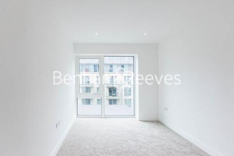 2 bedroom apartment to rent, Faulkner House, Hammersmith W6