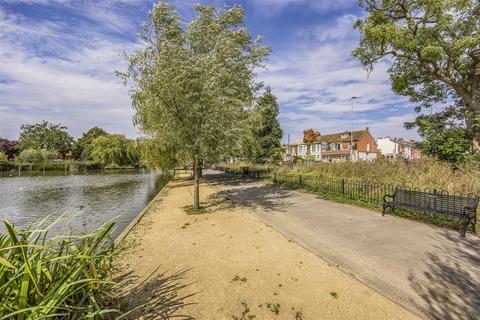 2 bedroom end of terrace house for sale, Westover Road, Portsmouth PO3