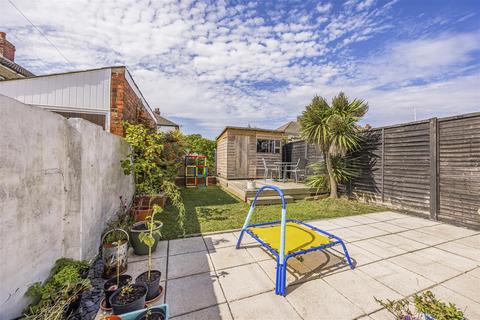 2 bedroom end of terrace house for sale, Westover Road, Portsmouth PO3