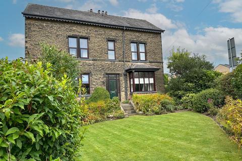 4 bedroom end of terrace house for sale, Glen Lee Lane, Keighley