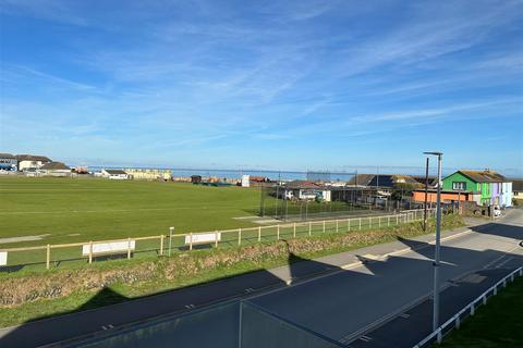 3 bedroom detached house to rent, Pavilion View, Westward Ho