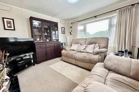 2 bedroom park home for sale, Newfield Crescent, Garforth, Leeds