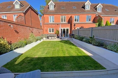 15 Ridgway Road, Leicester, LE2 3LH