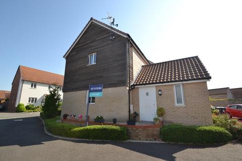 2 bedroom maisonette for sale, Dray Gardens, Buntingford