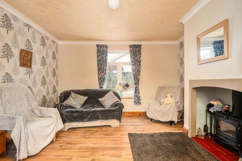 2 bedroom terraced house for sale, Drighlington BD11