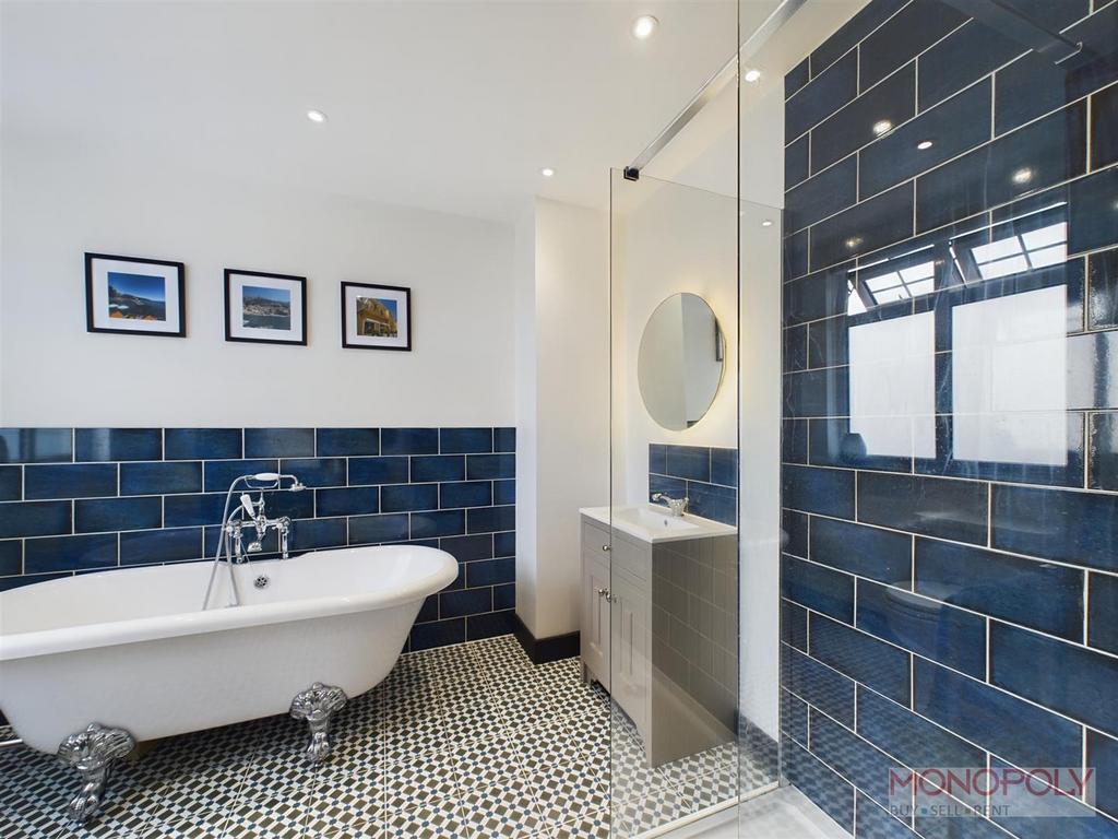 Family bathroom