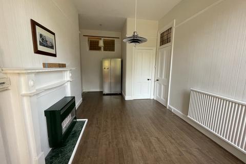 2 bedroom flat to rent, Lauderdale Street, Edinburgh EH9