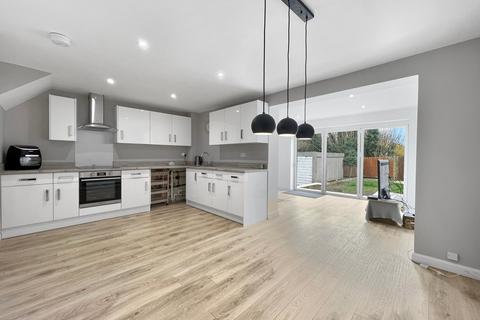 46 Blackwater Way, Braintree, CM7 9BX