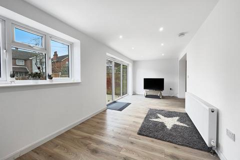 46 Blackwater Way, Braintree, CM7 9BX