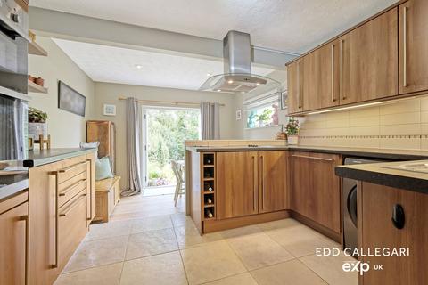 3 Swingleton Green, Monks Eleigh, Ipswich, IP7 7AB