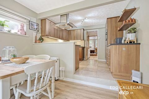 3 Swingleton Green, Monks Eleigh, Ipswich, IP7 7AB