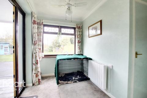 68 Smeeth Road, Marshland St James, Wisbech, PE14 8JF