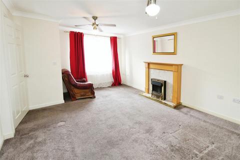 3 bedroom semi-detached house for sale, Beanland Gardens, Bradford BD6