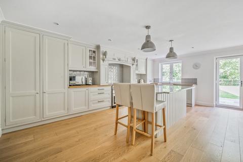 4 Benifold Place, Fernhurst, Haslemere, GU27 3DA
