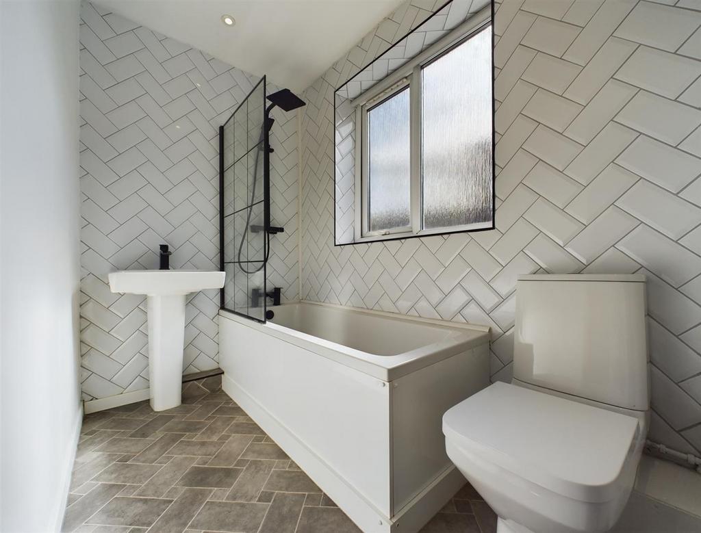 Bath 2.jpg
