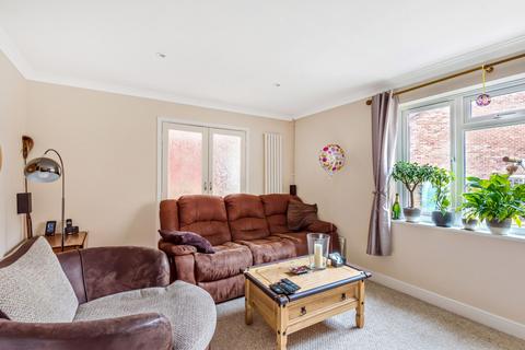 26 Beaver Close, Horsham, RH12 5GB