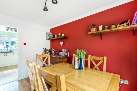 26 Beaver Close, Horsham, RH12 5GB
