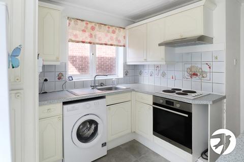 6 Walden Close, Belvedere, DA17 5HD