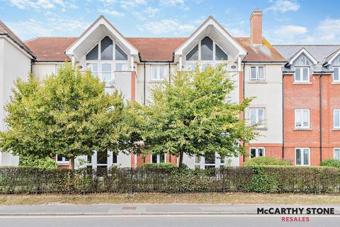 1 bedroom apartment for sale, Farringford Court, Avenue Road, Lymington, Hampshire, SO41 9PA