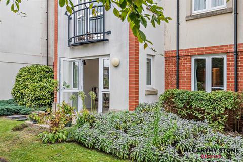 1 bedroom apartment for sale, Farringford Court, Avenue Road, Lymington, Hampshire, SO41 9PA