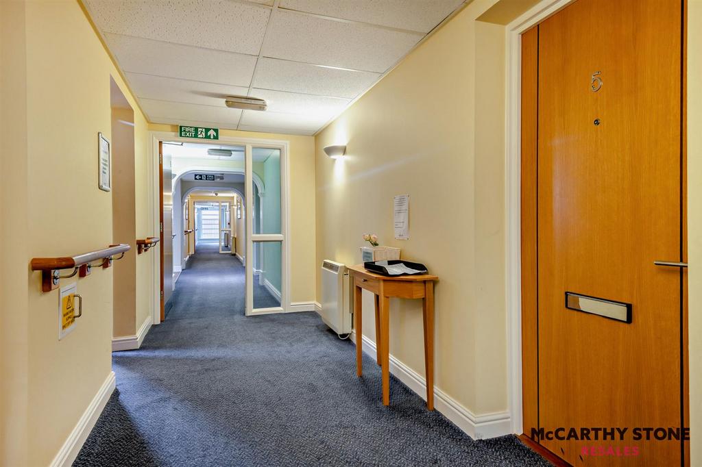 8617104-interior16-800.jpg