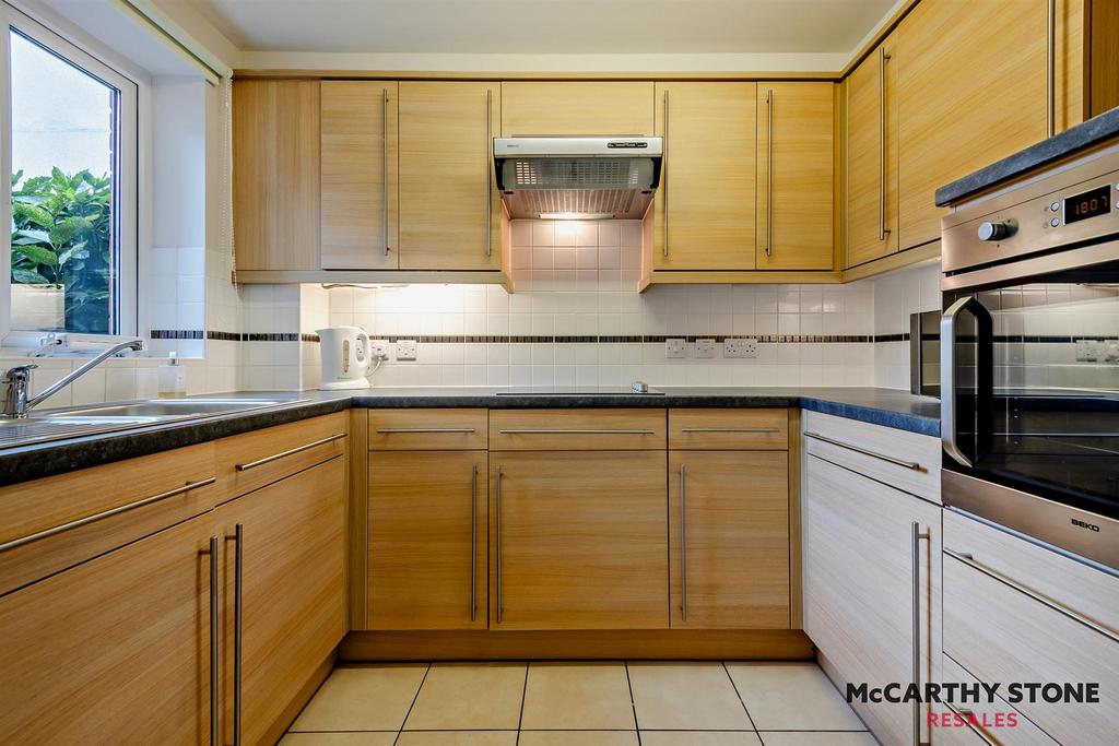 8617104-interior13-800.jpg