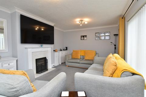 3 bedroom end of terrace house for sale, Cowley Drive, Woodingdean, Brighton, East Sussex